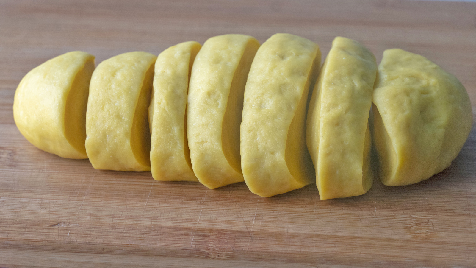 面粉别蒸馒头了教你懒人做法,面粉别只蒸馒头了试试这创意做法