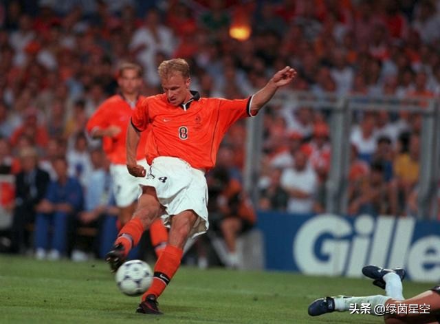 近20年最具艺术气息的国家队球衣,世界十大经典球衣图片