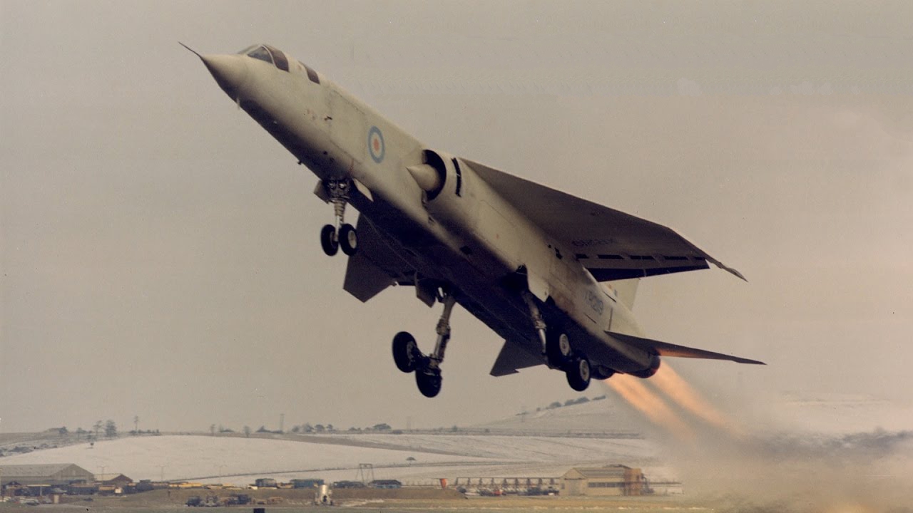 英国tsr-2超音速核轰炸机,英国tsr-2攻击机