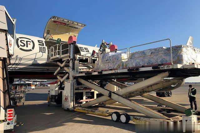 新冠疫情下,顺丰营收90亿成最大赢家,王卫重回中国富豪榜前10名