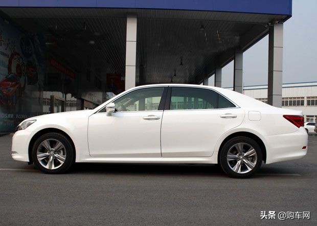 丰田皇冠百万豪车,400多万丰田皇冠豪车