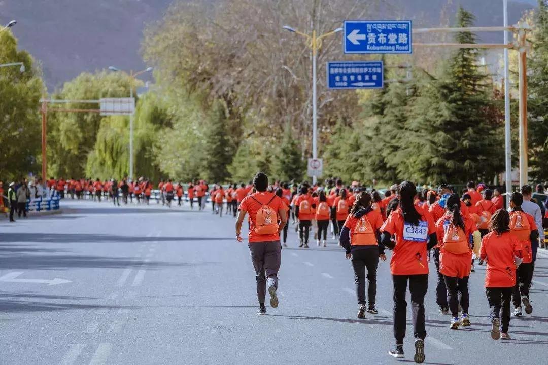 跑步把脚磨起泡怎么办,跑步脚起泡怎么回事