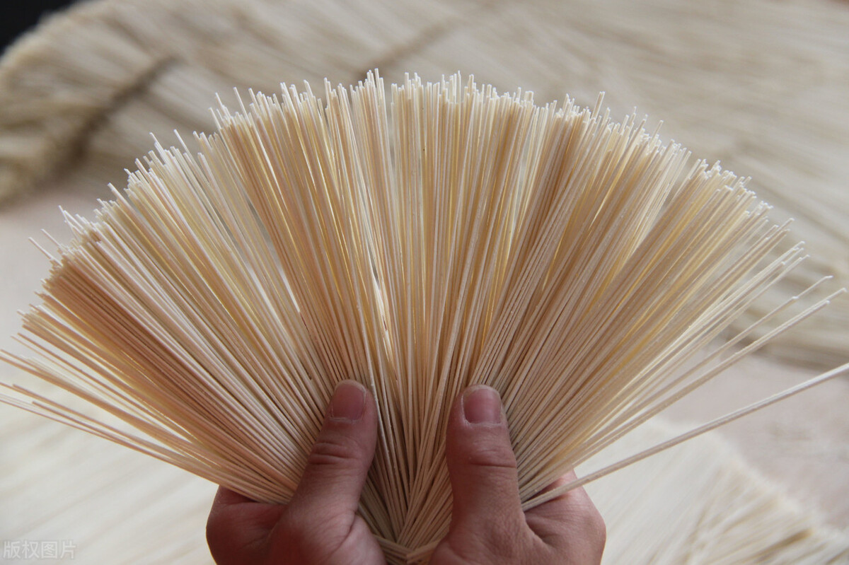 怎么挑选挂面好还是不好,买挂面要看什么指标