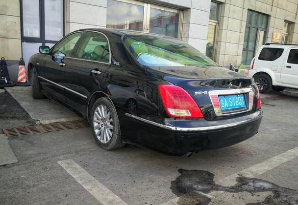 逛二手车市场看看哪些车更保值,逛二手车市场的视频