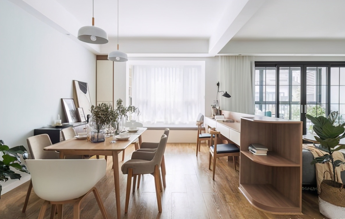 130平客厅才5.7米横厅设计,30平阳台客厅餐厅一体设计