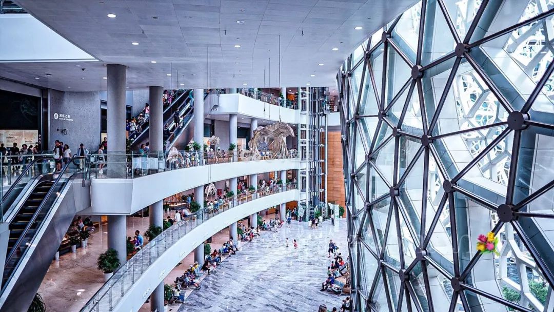 淮海路和南京西路哪个繁华,南京西路vs陆家嘴