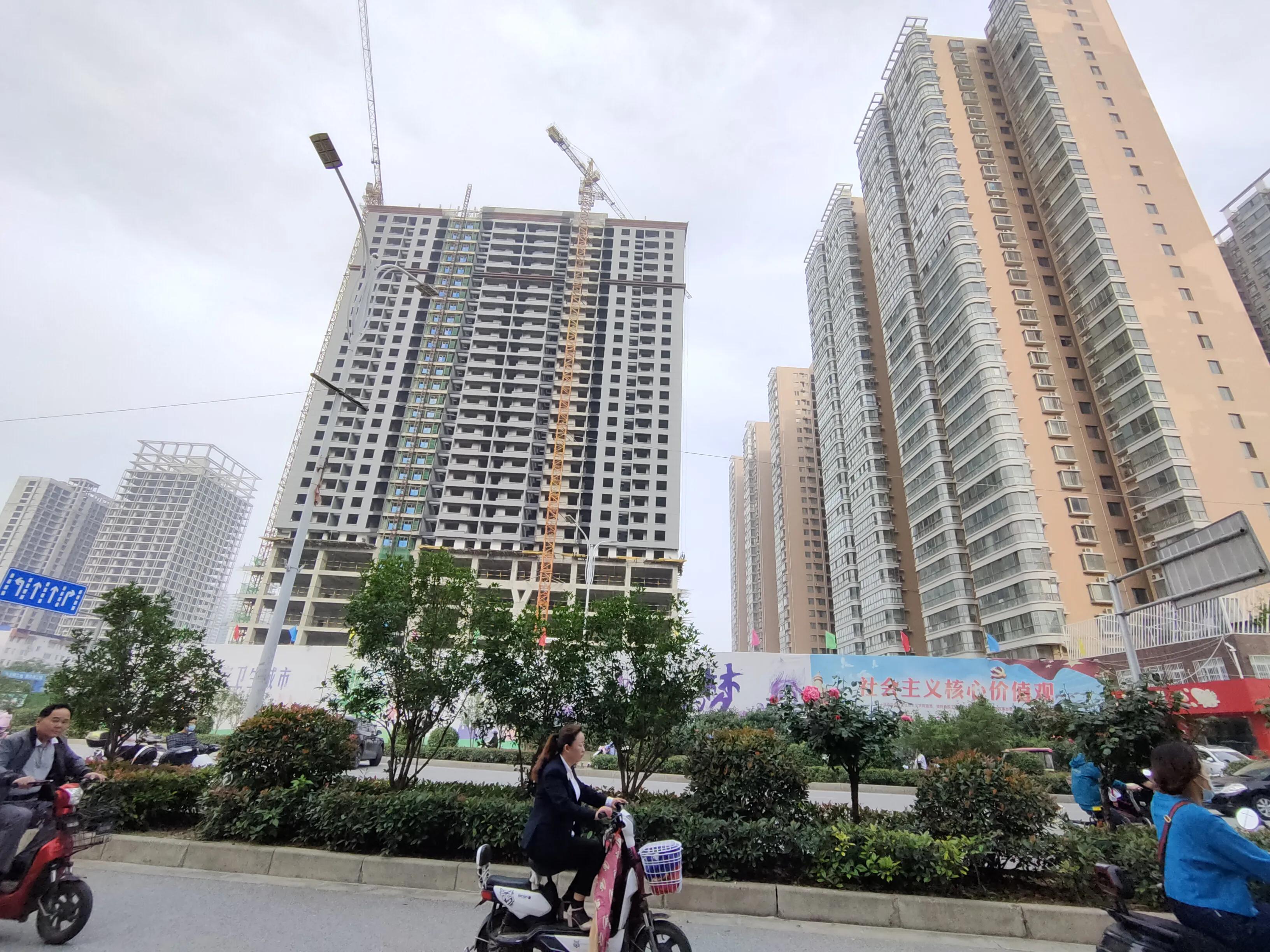 南阳房价下跌的楼盘,南阳房价如果降价最低能降到多少