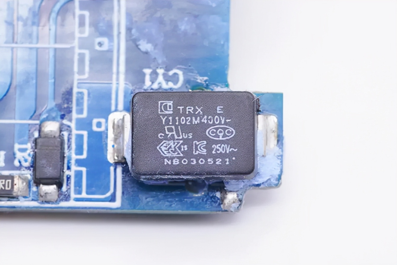 安规电容472m与472k有什么区别,贴片电容怎么测量是多少uf