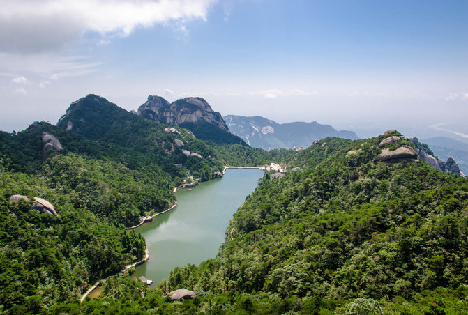 天柱山，怪你过分美丽