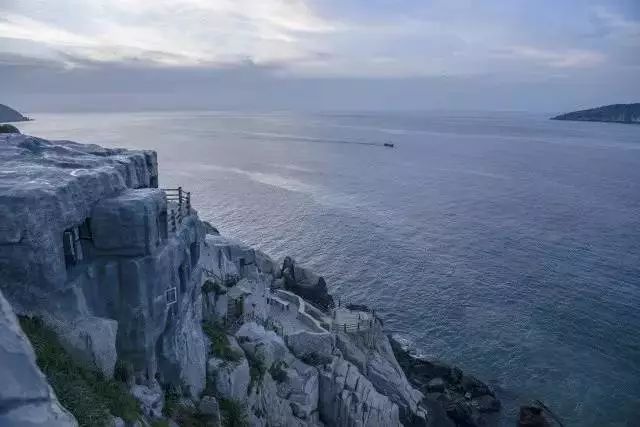 中国版圣托里尼,就在南麂岛!住一次悬崖洞穴酒店