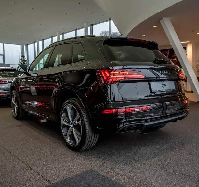 奥迪q5改装黑武士,2021款奥迪q5黑武士顶配多少钱