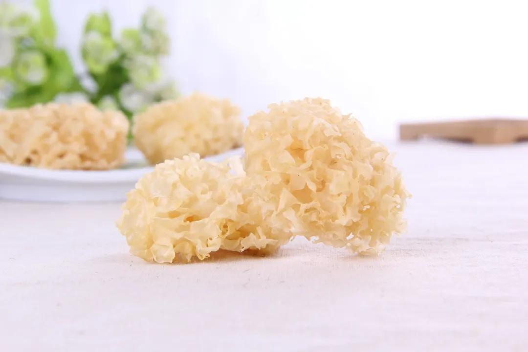 银耳怎么吃补气血最佳效果,银耳益气补血
