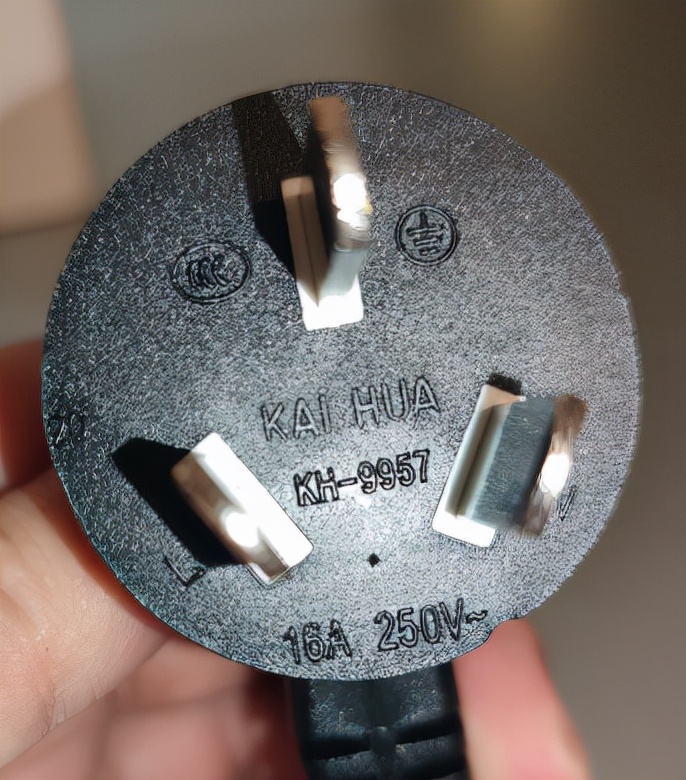 凯度跟老板的蒸烤箱哪个性价比高,凯度和老板的蒸箱哪个好用