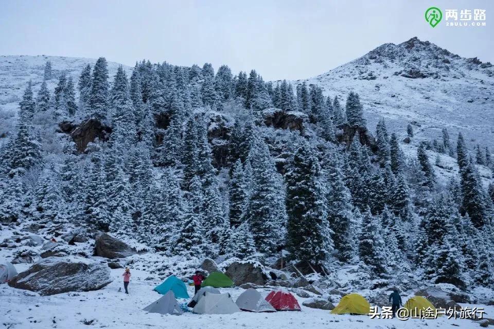 户外爬山三大忌讳,户外有风险爬山需谨慎量力而行