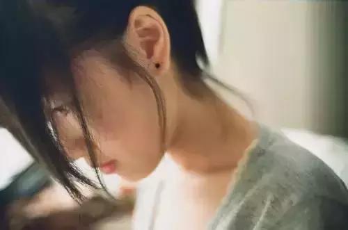 女人身上最好的痣右胸有痣,身上哪些痣是福痣