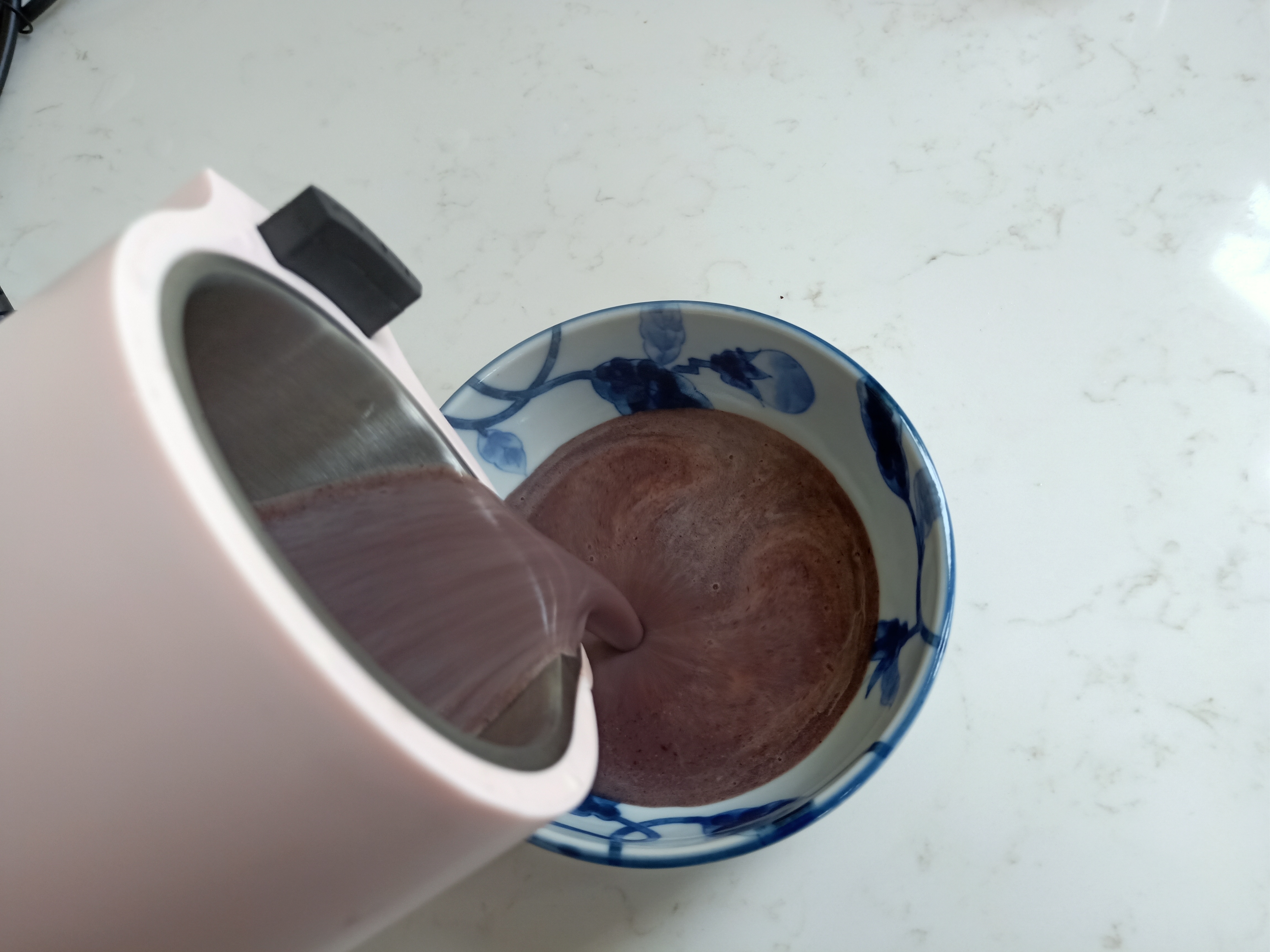 一洗黑掉色了会变什么颜色,黑米洗出来掉颜色是不是假的