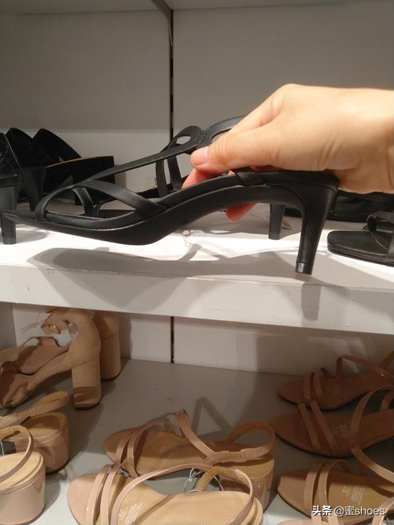 5公分凉鞋新款带拉链,hm粉凉鞋