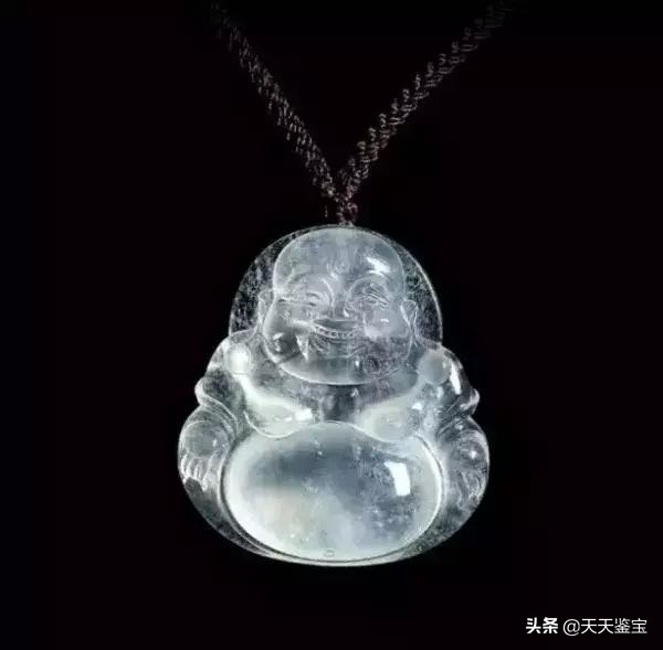 翡翠新手需谨慎，这八种坑爹的翡翠一定不能买