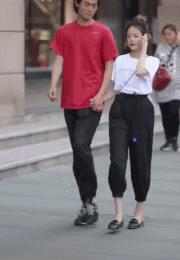 原来抓爆点就赚，看了网红街拍，才知道什么是中国式审美″？