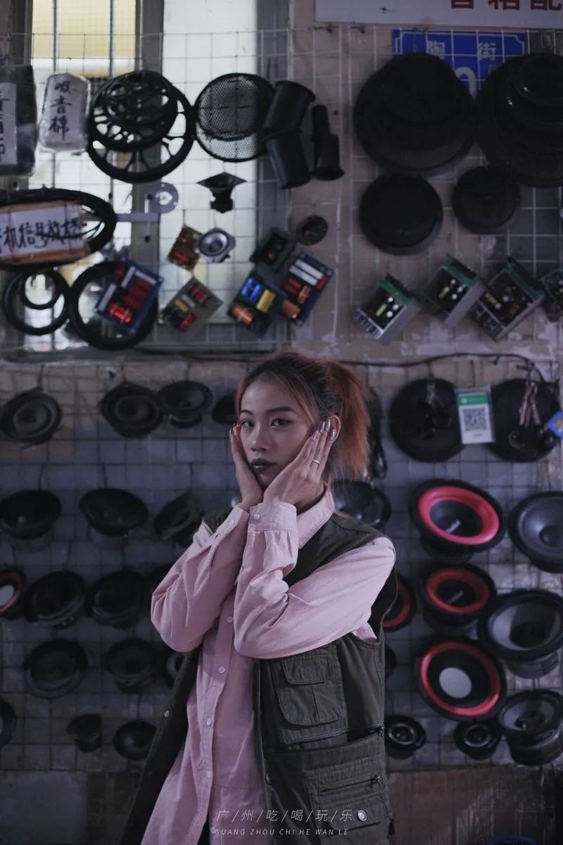 旧货市场机械胶片相机,120块的理光傻瓜胶片相机