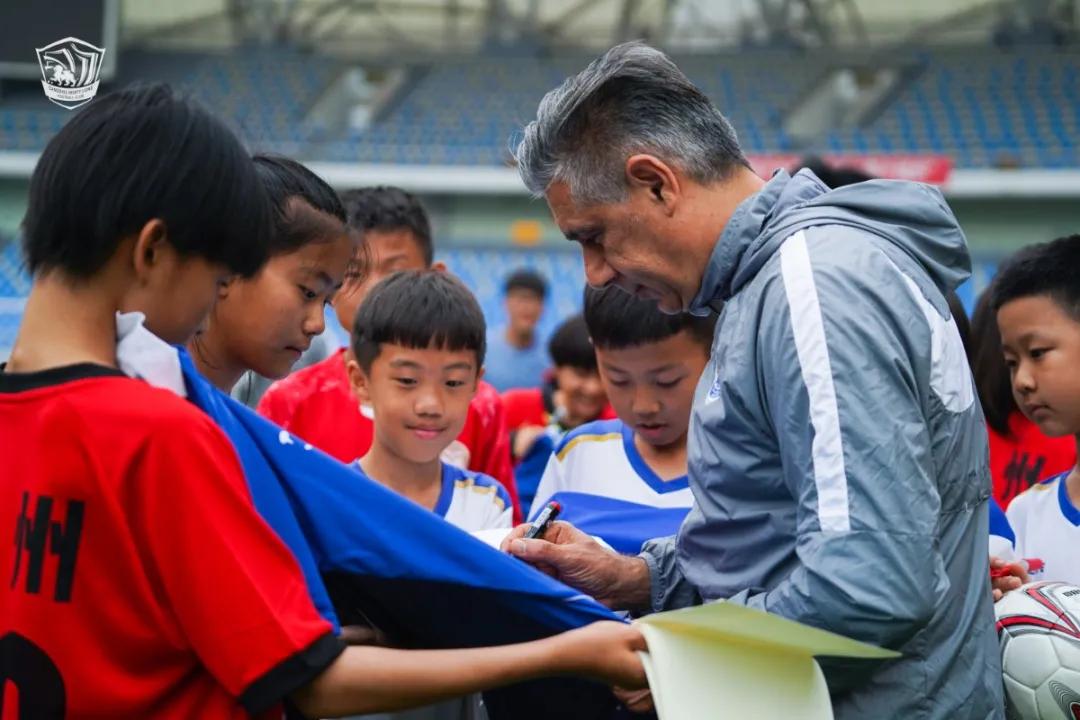 足球进中小学,足球进校园