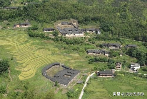 群山峻岭云雾缭绕,三明市桂峰县古村落