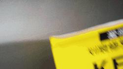 开车车漆莫名有划痕怎么避免,开车经常有小划痕怎么解决