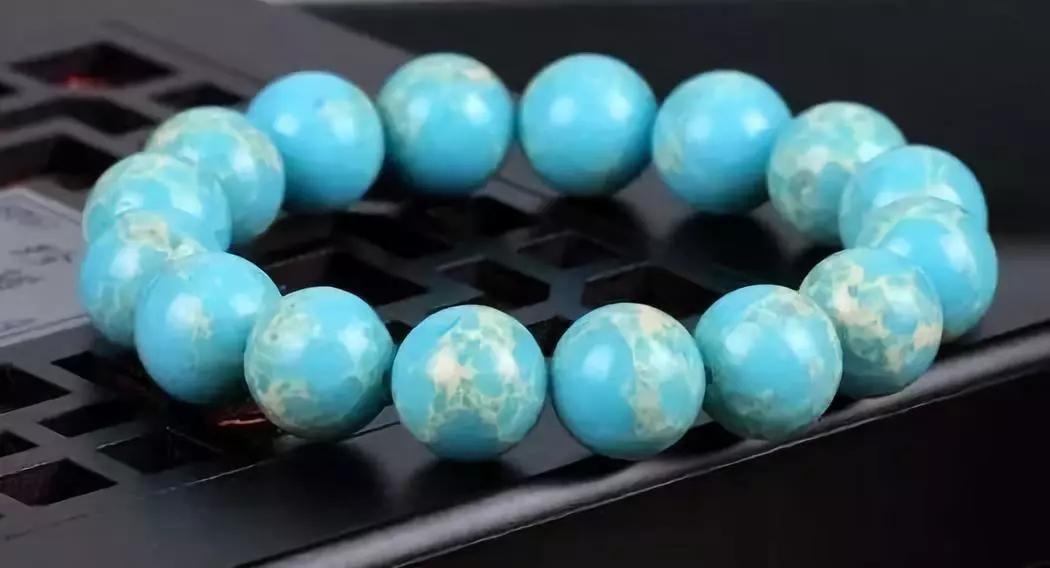 高级珠宝值不值得收藏,为什么很贵的珠宝看起来很廉价