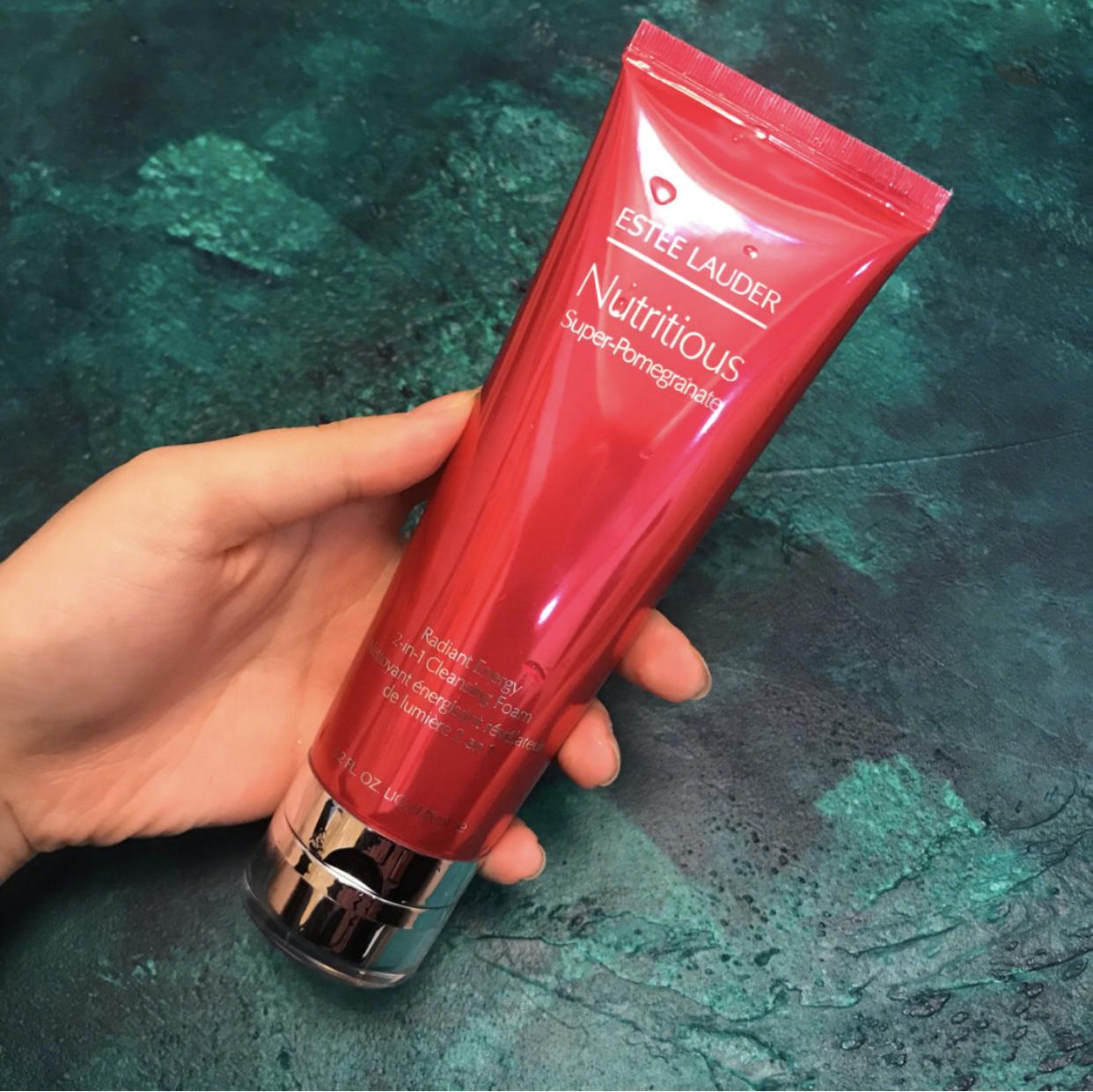 雅诗兰黛小棕瓶第七代精华鸡肋吗,雅诗兰黛真的很鸡肋吗