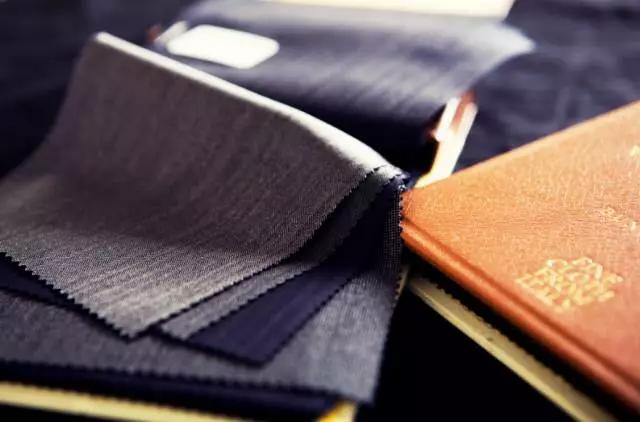 全羊毛面料西装,西装面料70%羊毛30%聚酯纤维