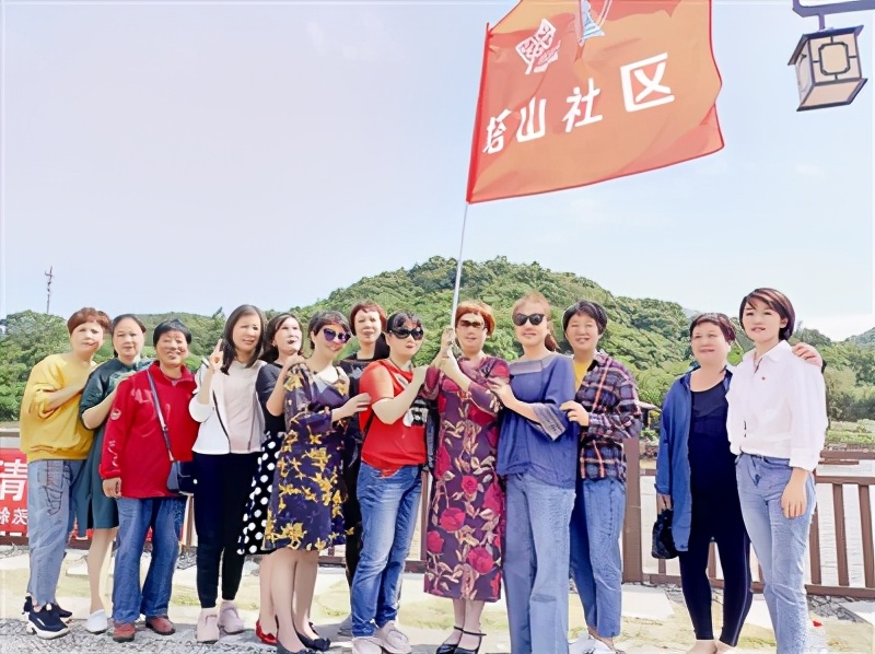 象山侨妈妈开设王阿姨工作室带动一群人向社会奉献爱心