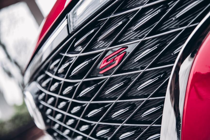 宝马f20评价,逸动plus高速稳定性怎么样