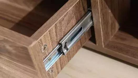 柜子脱皮怎么快速铲掉,柜子脱皮怎么处理