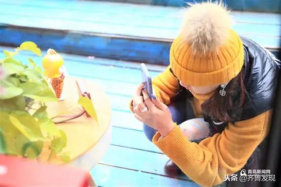 原来你是这样的“最美弯腰女孩”！1分钟系鞋带背后，竟是23年