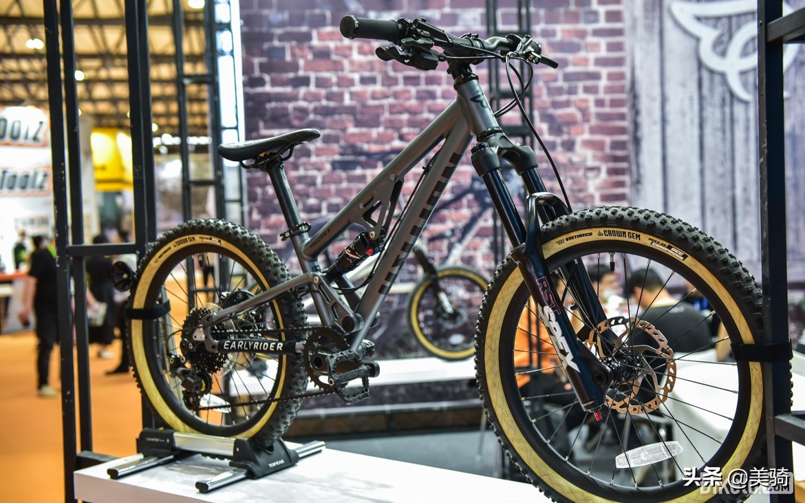 奇妙的自行车全集,上海自行车展会2023凤凰自行车