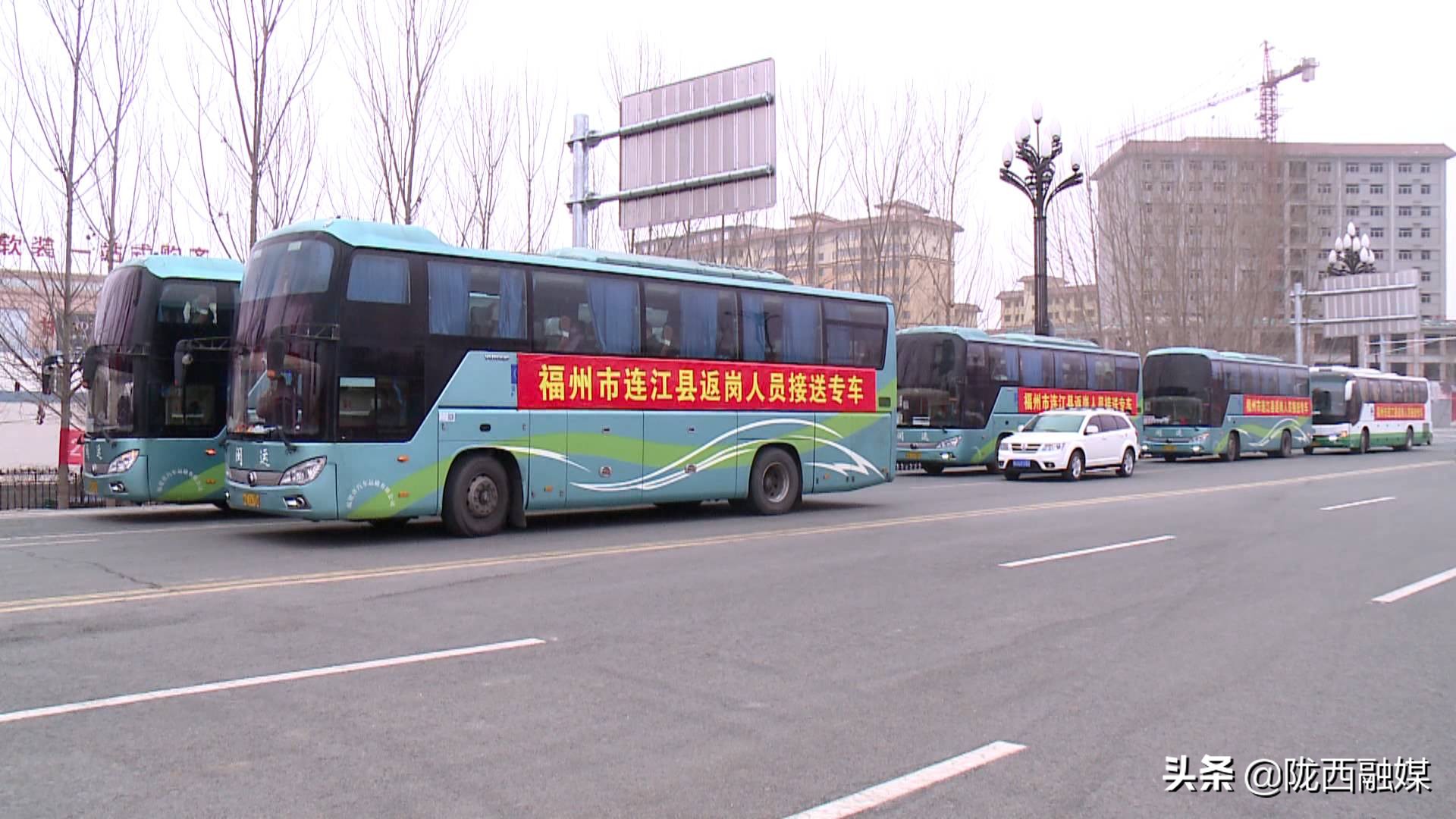 新闻特写春运路上温暖同行,新闻特写最暖心的视频