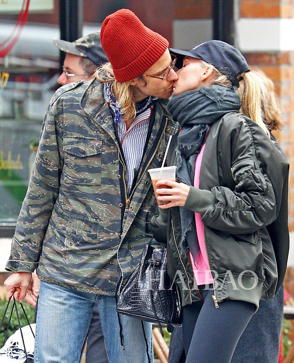 维密超模2017最贵内衣,维密超模200万美元内衣