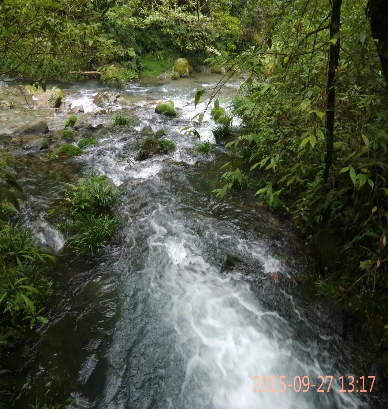 黄果树荔波小七孔苗寨镇远两日游,千户苗寨梵净山黄果树三日游