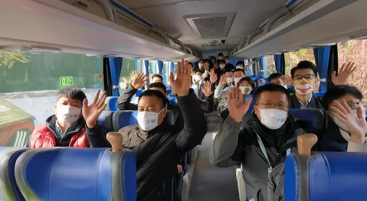 解封后工作人员隔离,解封了一线医务人员连夜返程