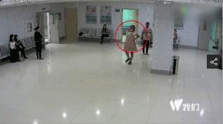 呼吸急促、大出血,女星产房视频曝光:命悬一线是常有的