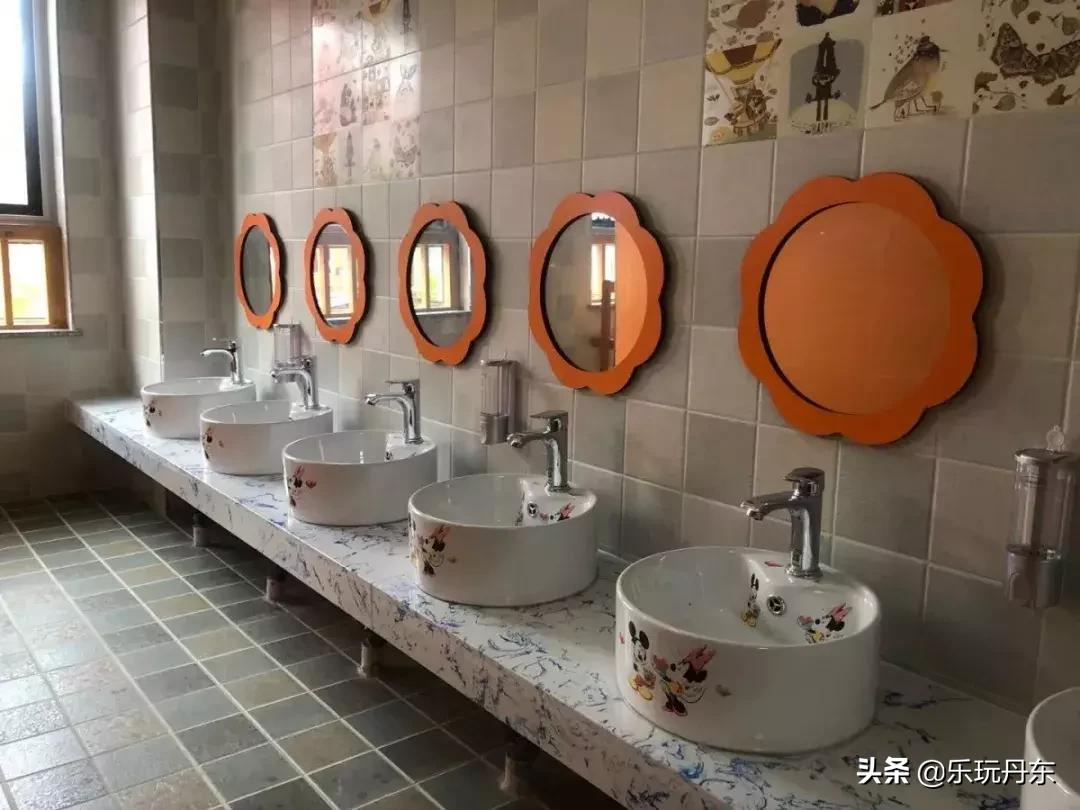 丹东三幼分园,丹东第三幼儿园是怎么收费的