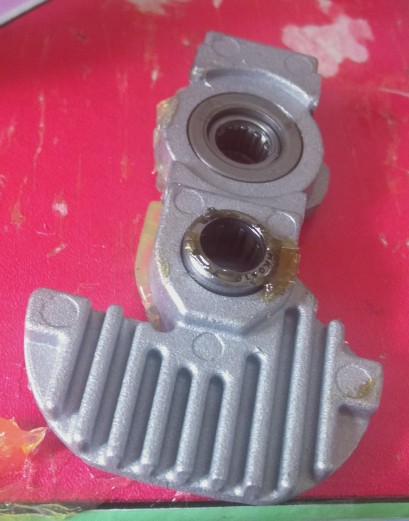 手电钻前面的夹头构造及更换,晶思达手电钻开关总成内部构造