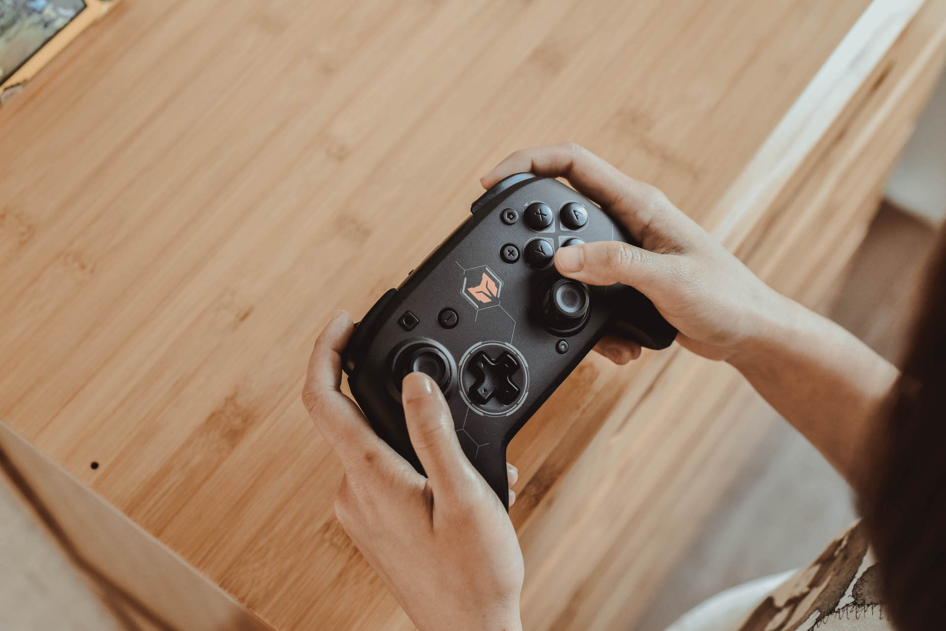 从新手到物理开挂，宏录制+6轴陀螺仪，BIGBIGWON游戏手柄体验