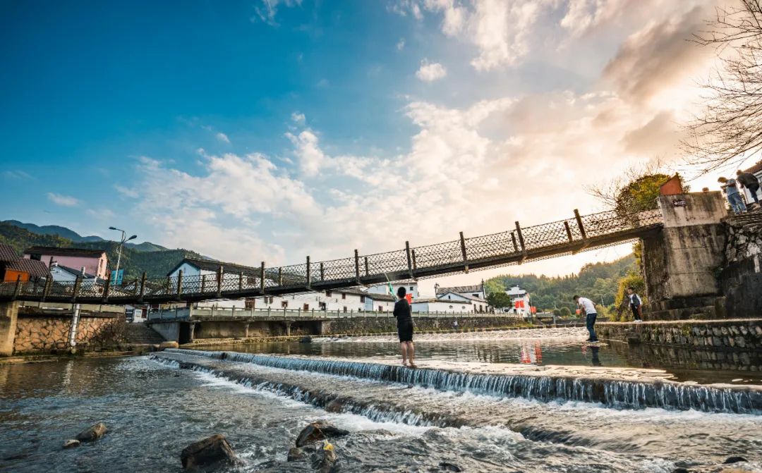 藏在崇山峻岭深处的世外桃源,藏在深山老林里的世外桃源