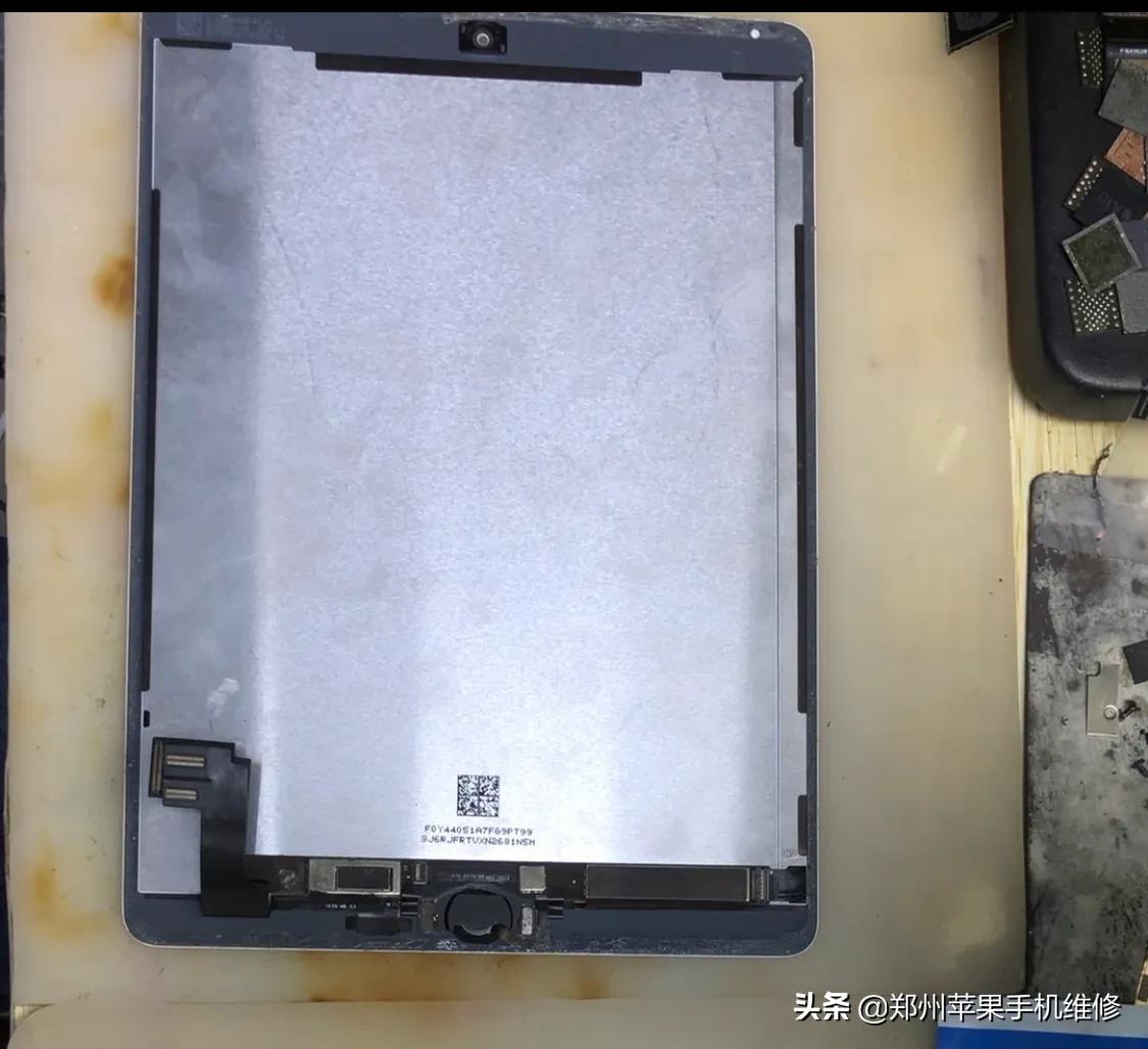 ipadair2屏幕色彩失真原因,ipadair2屏幕显示失真又好了