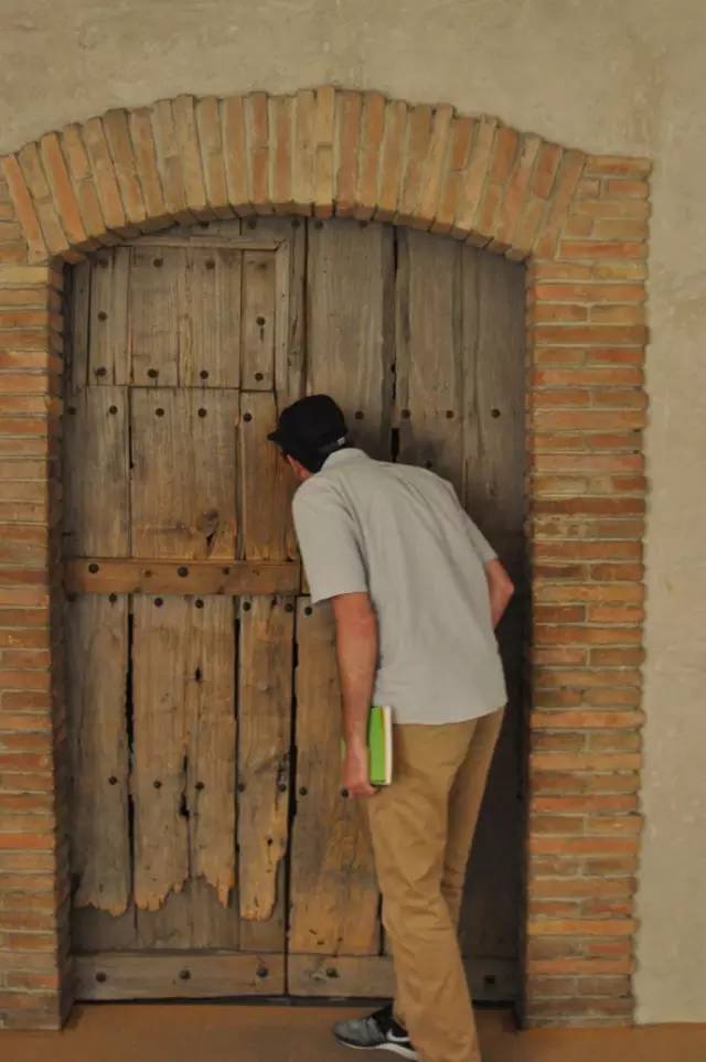 杜尚如是说：艺术要么是剽窃，要么是革命