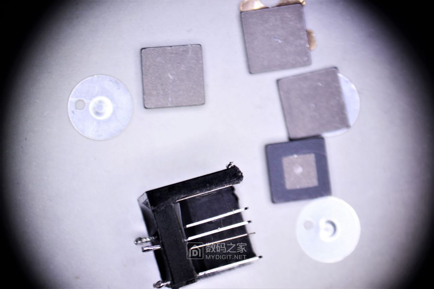 微观拆解：陶瓷滤波器和一个有源晶振，原理介绍及部件解析