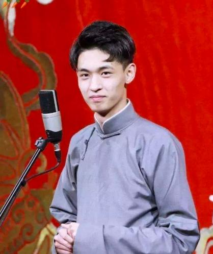 秦霄贤在德云社上班都干嘛,三里屯德云社秦霄贤生日