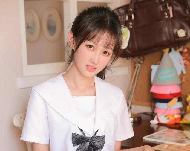 上过大学和没上过大学的对比,大学生和没上过大学的恋爱怎么样