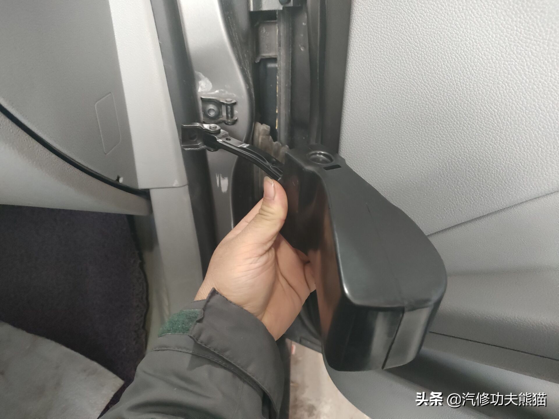 斯柯达昊锐烧机油维修视频,大众斯柯达昊锐1.8t烧机油